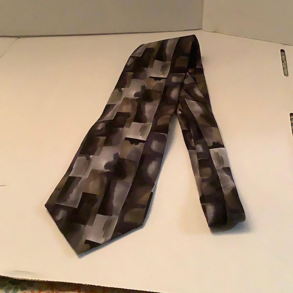 Gilda’s Club Silk Tie